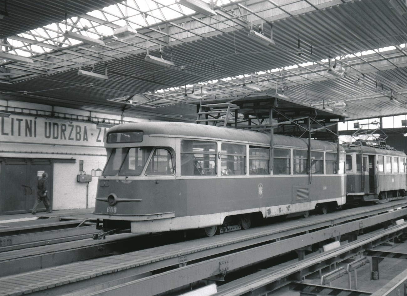 Tatra T2 #608