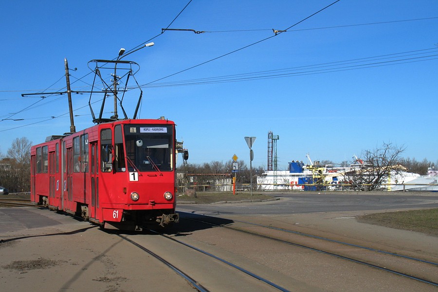 Tatra KT4SU #61