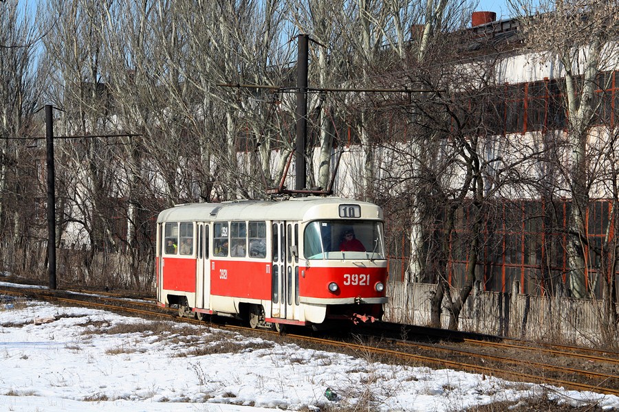 Tatra T3SU #3921