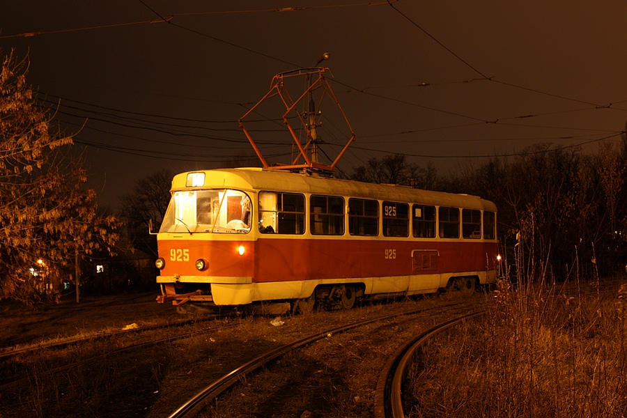 Tatra T3SU #925
