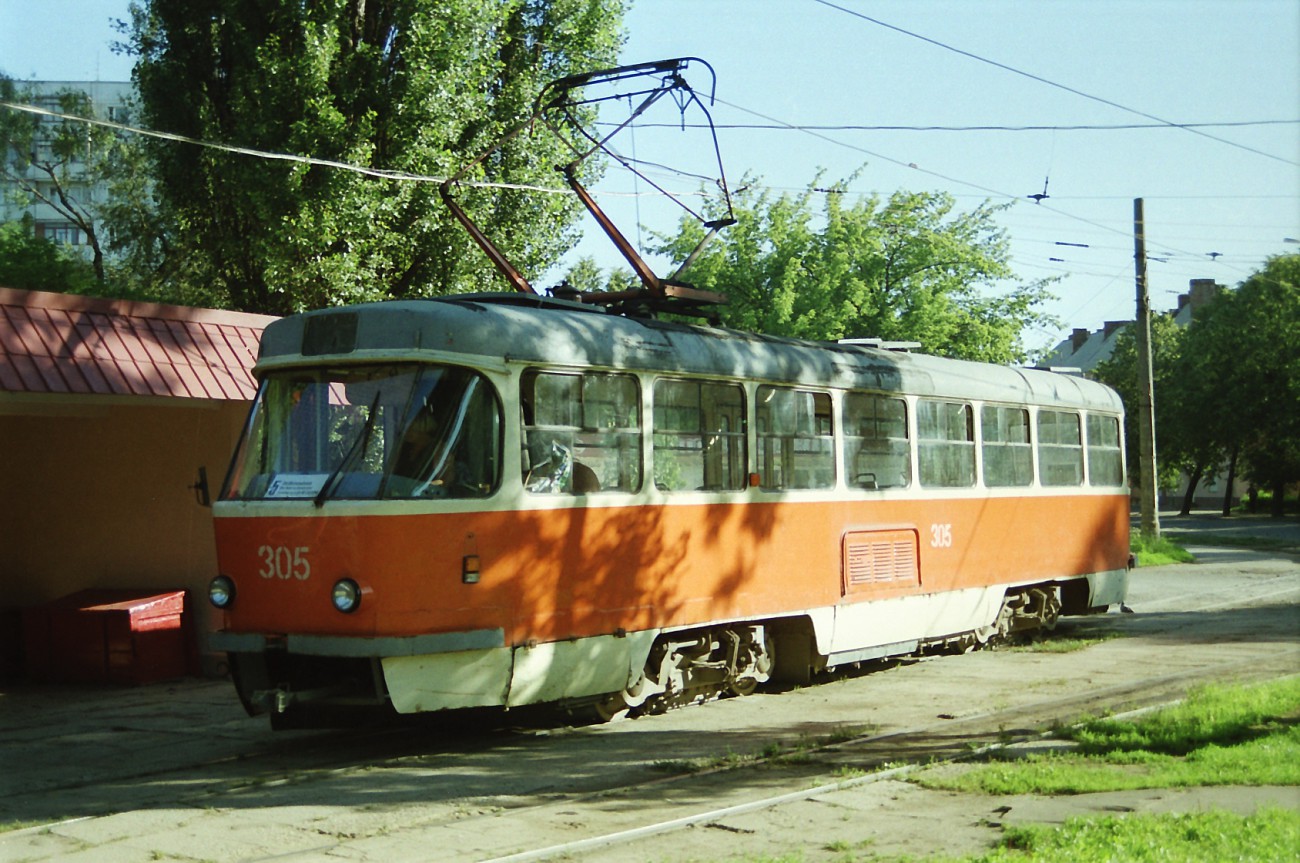 Tatra T4SU #305