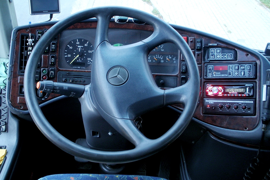 Mercedes-Benz O350-15SHD #ZKL 07243