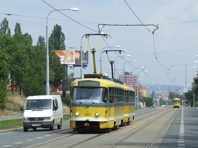 Tatra T3M #221
