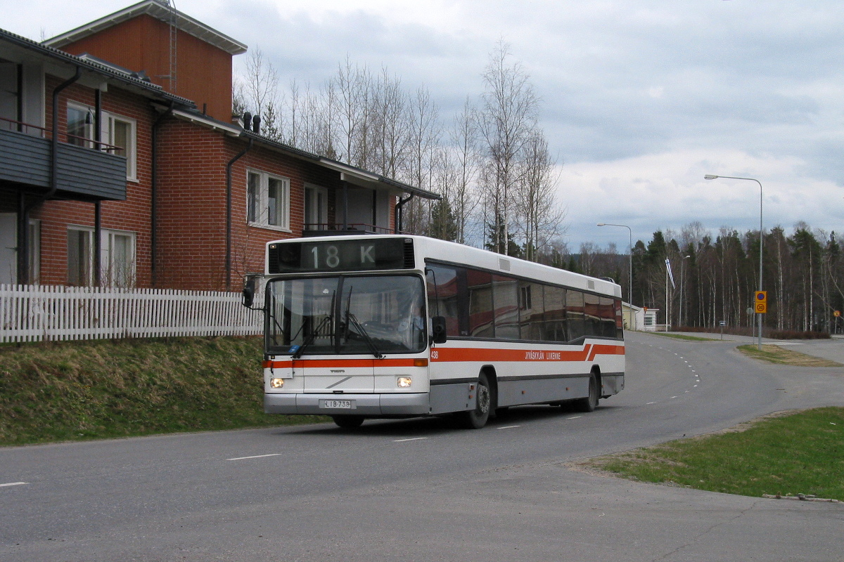 Volvo B10L / Carrus City U #438
