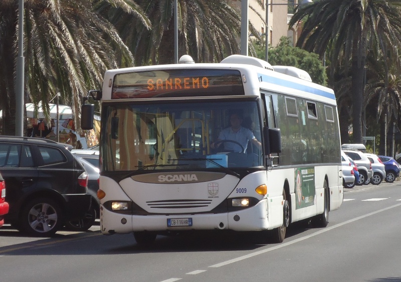Scania CN94UB #9009