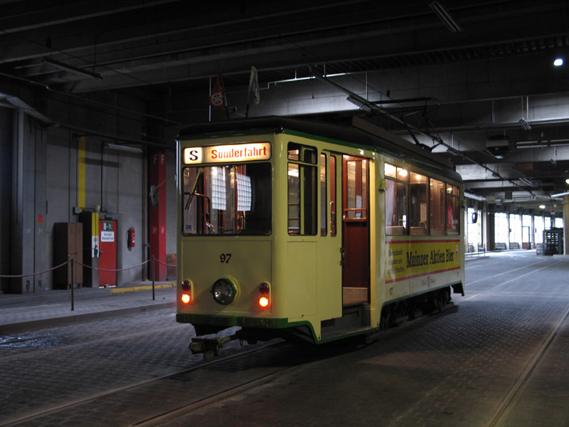 Westwaggon/Siemens motor tram #97