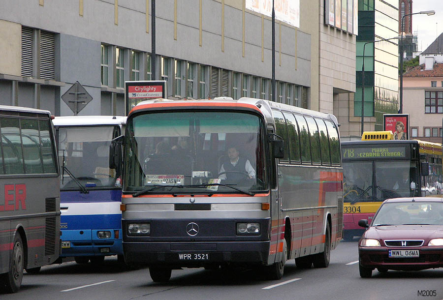 Mercedes O303 #WPR 3521