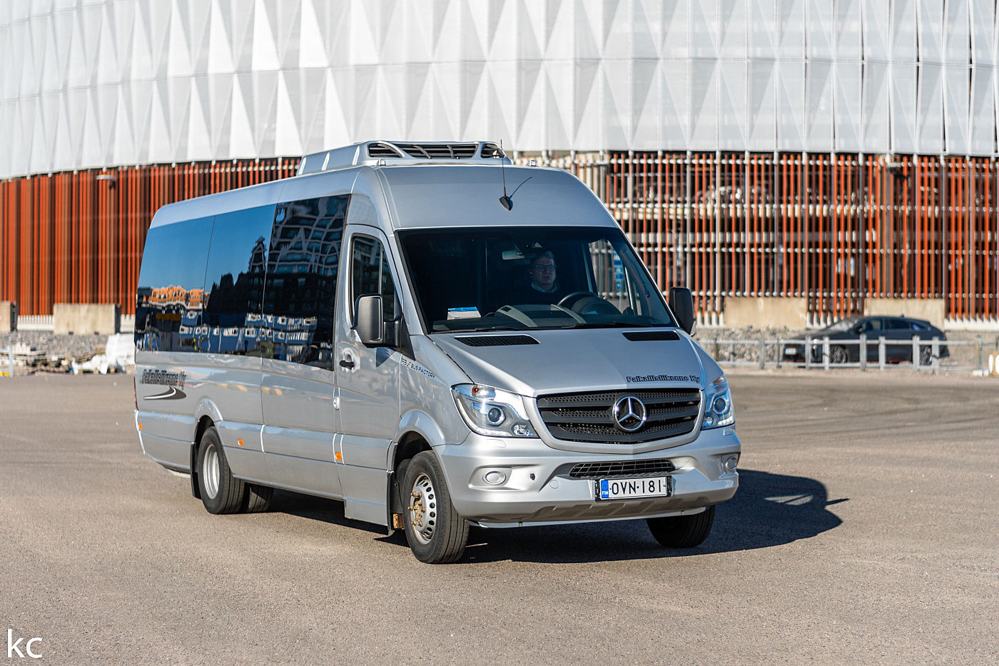 Mercedes-Benz 519 CDI / Bus Factory Luxury Line #OVN-181